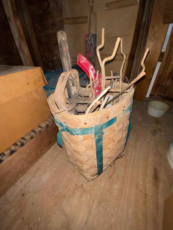 Trapper’s Bag & Knife
