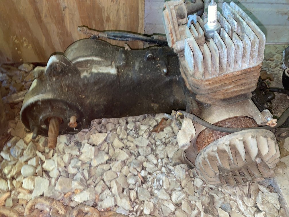 Small Gas Engine with Gear Reduction/Transmission Assembly
