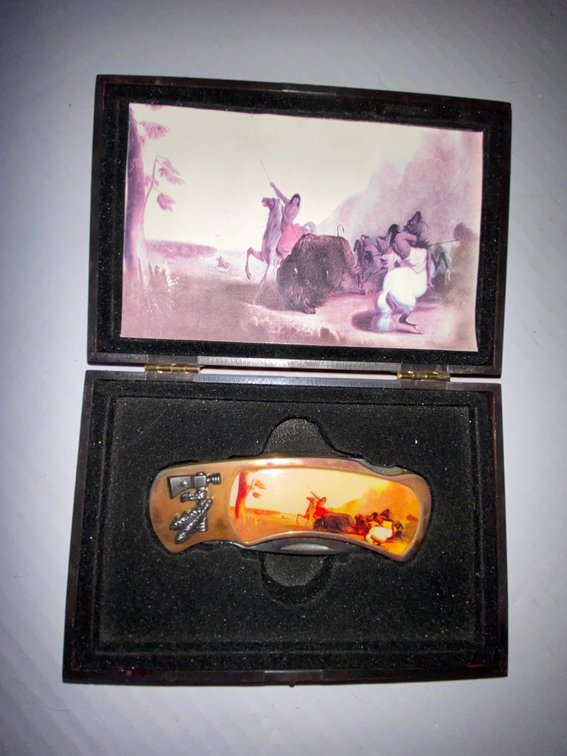 Graphic Knife in Case