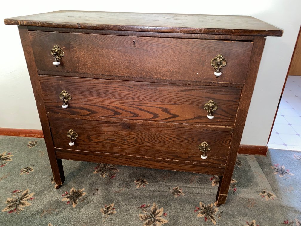 Three-drawer Chest of Drawers