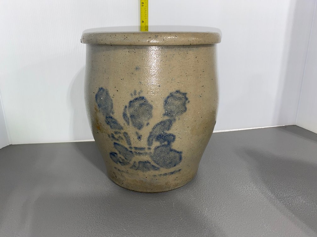 Cobalt-Decorated Crock