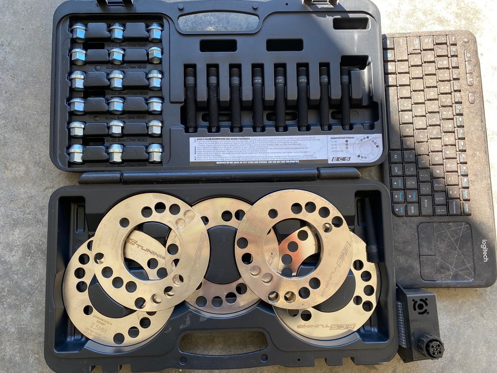 ECS Tuning Wheel Spacer Fitment Kit