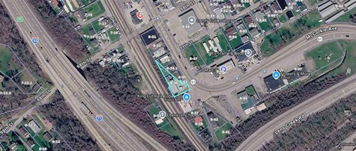 Image for 4-Bay Commercial Garage with Apartment in Marmet