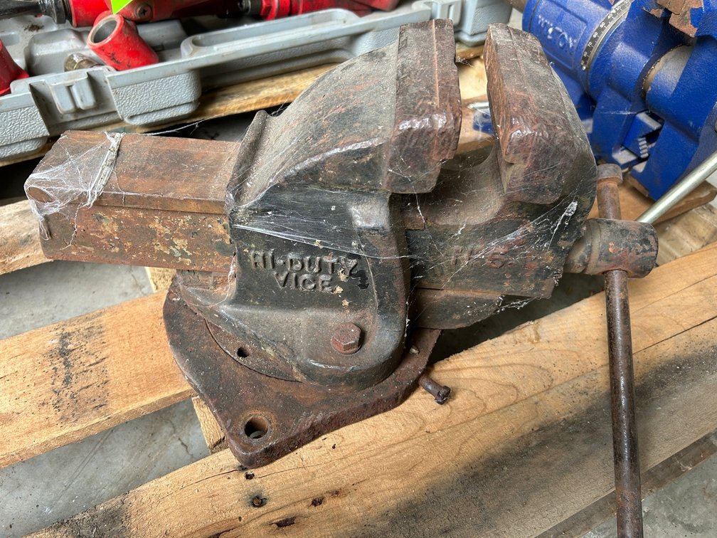 5" Paramo bench vise