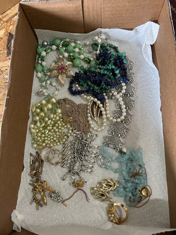 Sarah Coventry jewelry