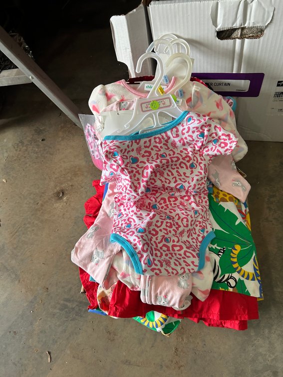Infant's clothing size 9 months