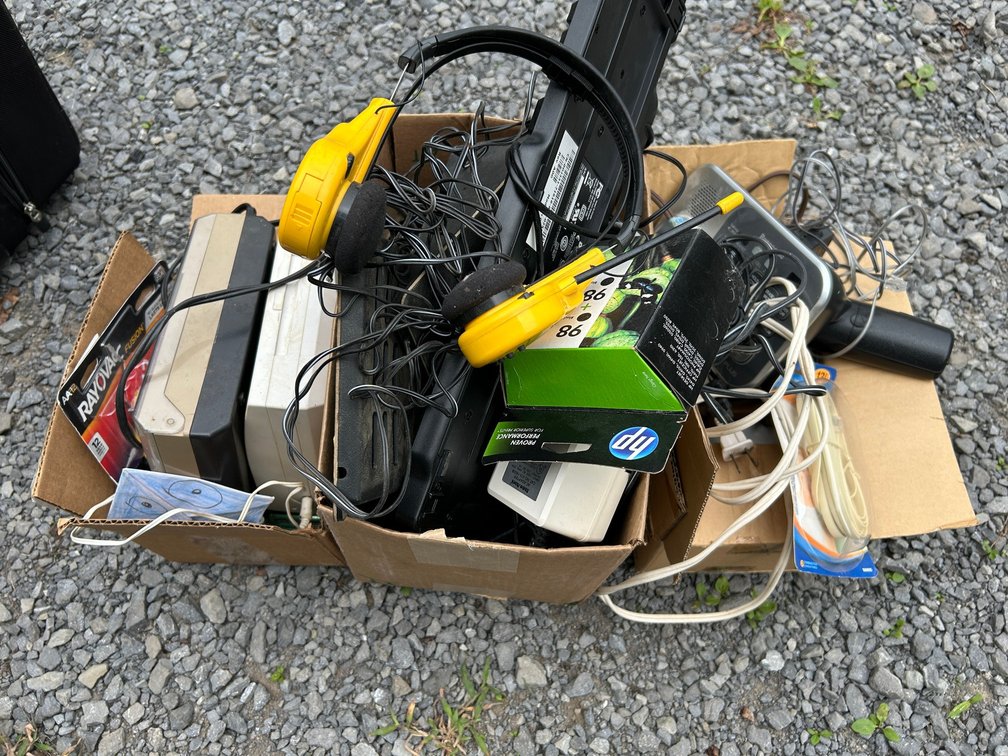 Headphones, landline telephones, keyboard, Deluxe Nickel Cadmium battery charger