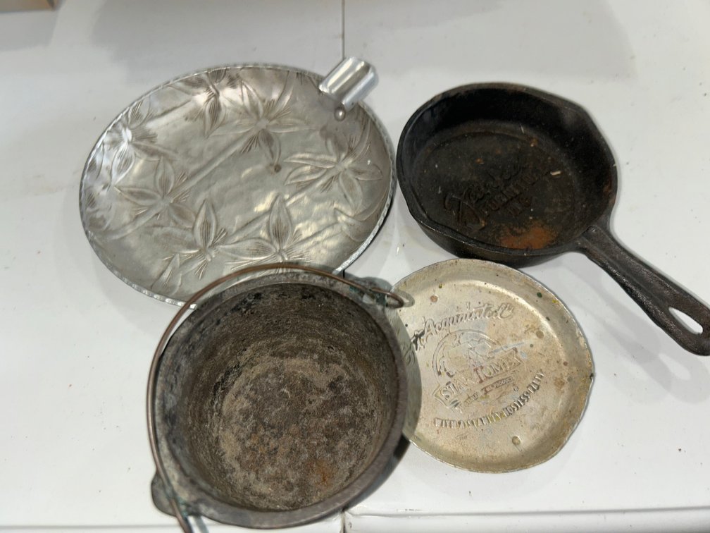 Miniature cast iron skillet, footed pot