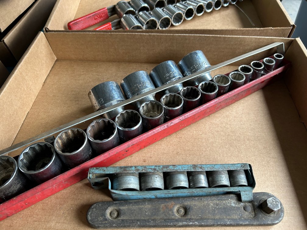 Sockets-ranging from 1 1/4" to 3/8"