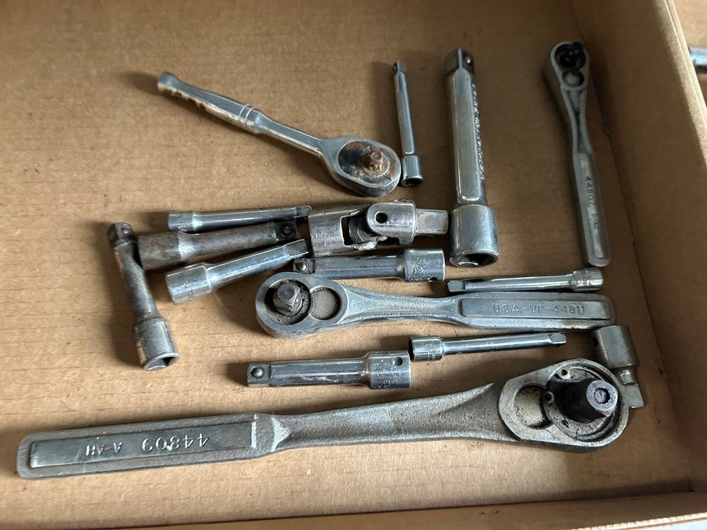 Various sizes of socket ratchets