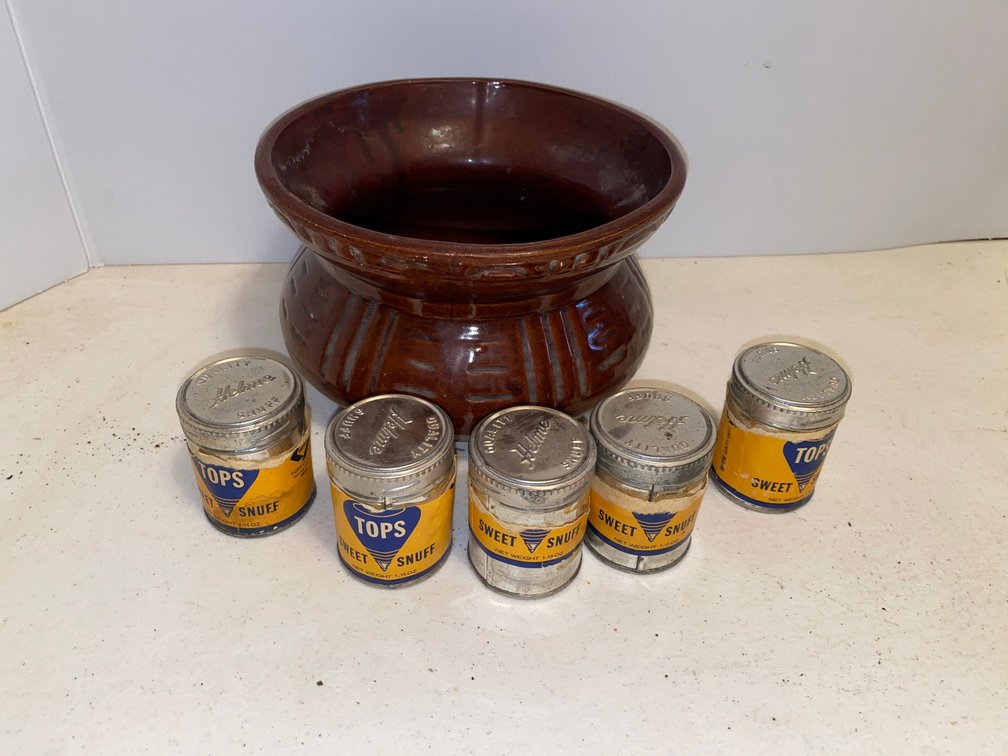 Cuspidor, 5-Sweet Snuff Tins