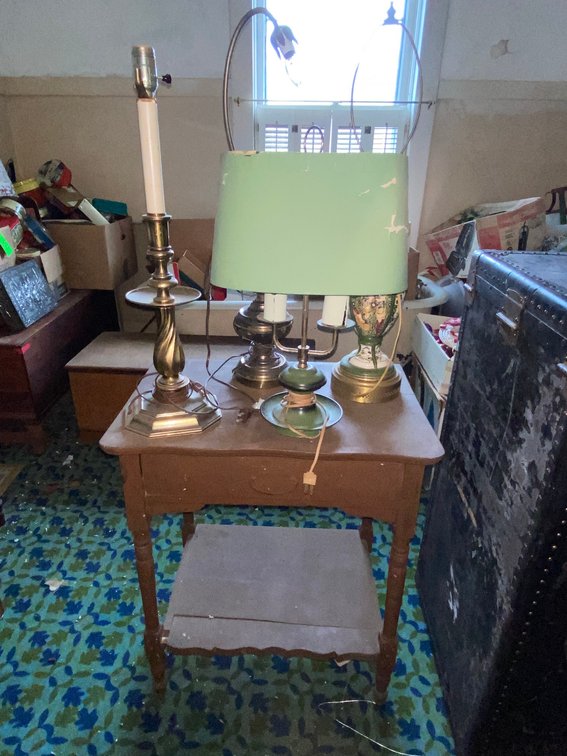 1-Drawer End Table, with 4 Lamps