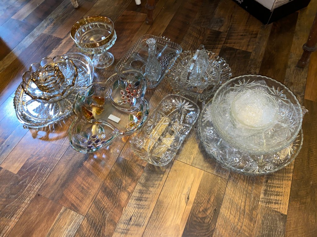 Pressed Glass Divided dishes, Berry Bowl, Bowls, Non Covered Compote, Cruet