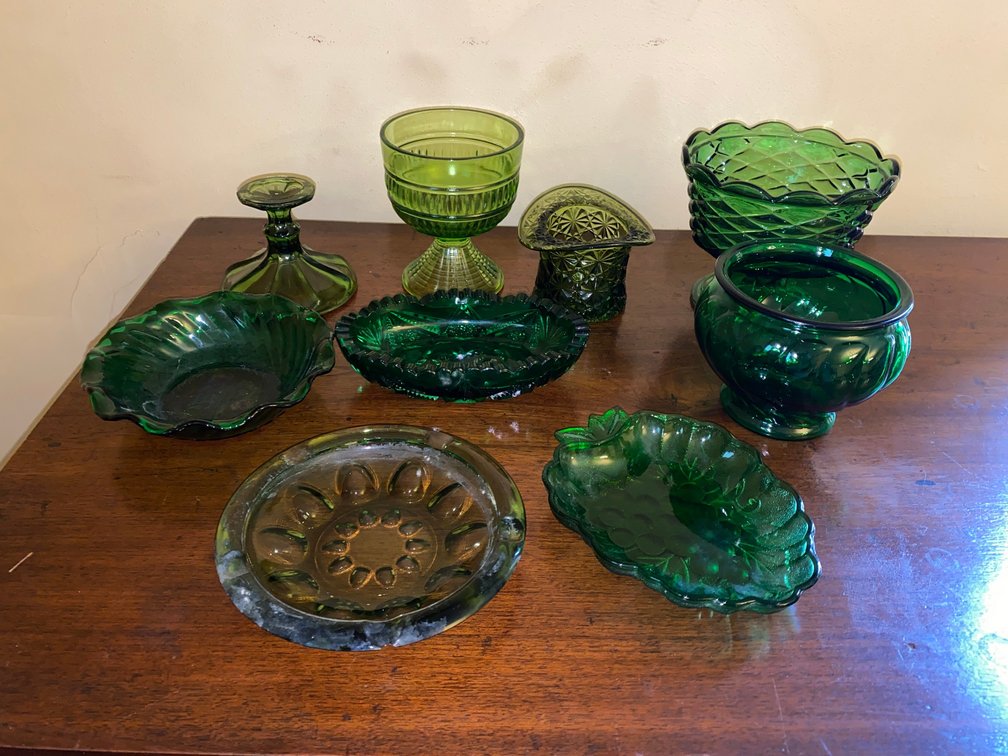 Green Depression glass, Compotes