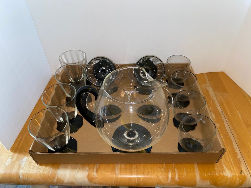 Water Set Clear glass with Black Bases