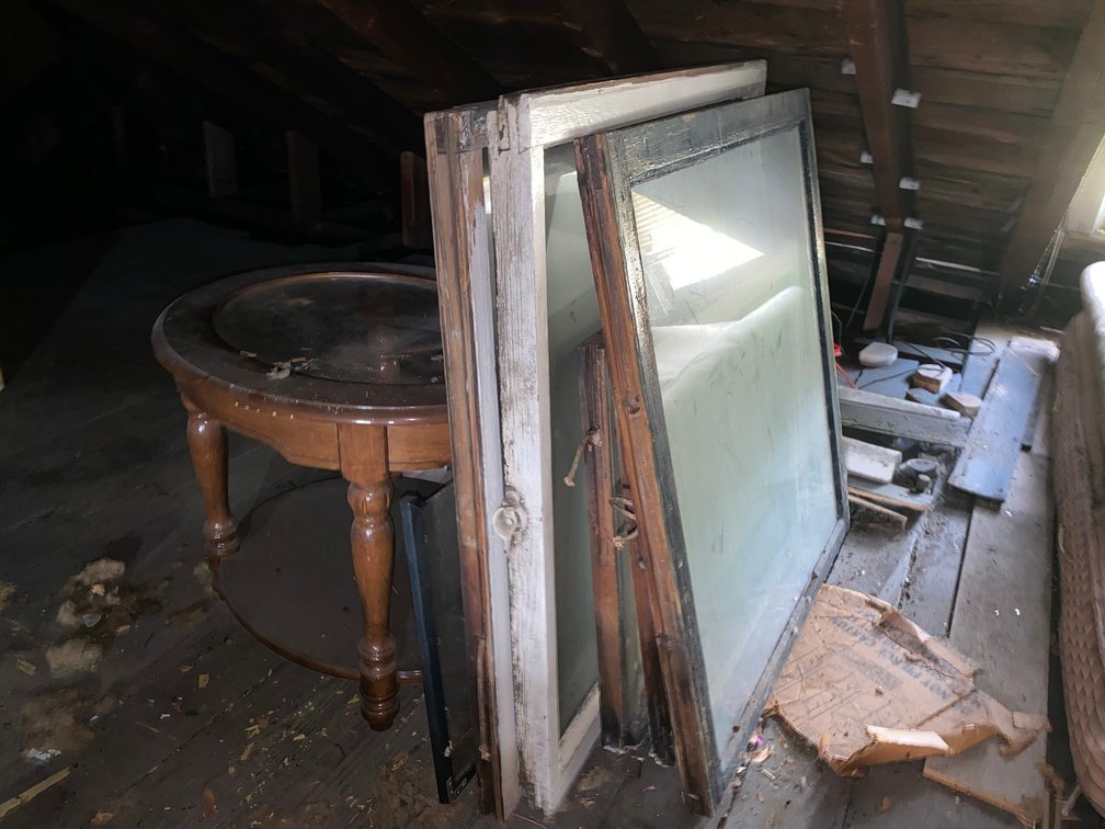 antique Windows, Small end Table