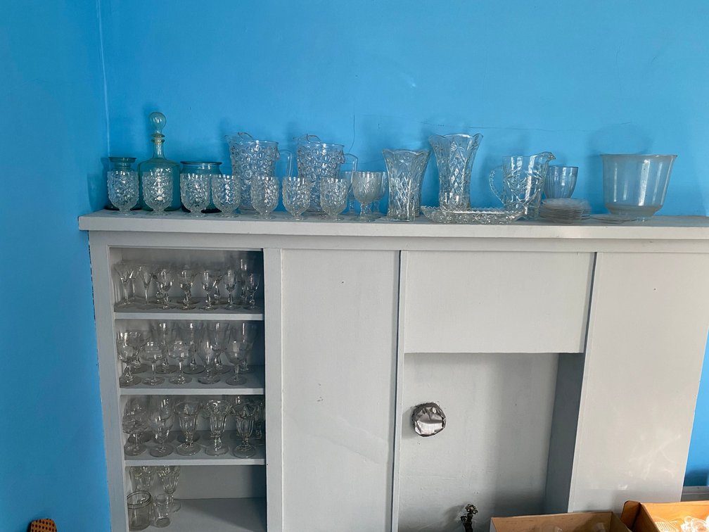 Clear glass Lot