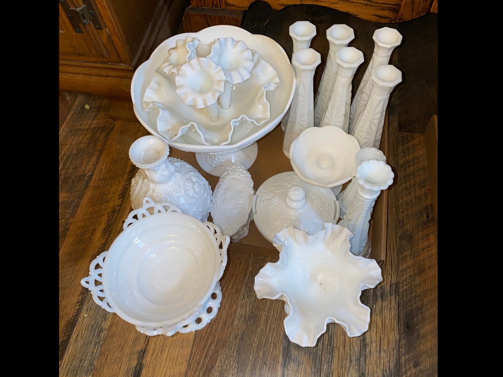 Milk glass, Vases