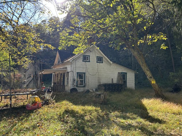 Image for 2 Bedroom Project Home on a Large Lot in Rivesville Selling to the Highest Bidder