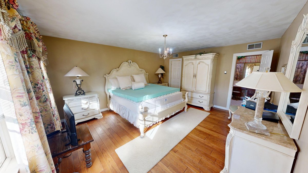 Image for All Brick 4 Bedroom Colonial on 50 Acres in Greene County