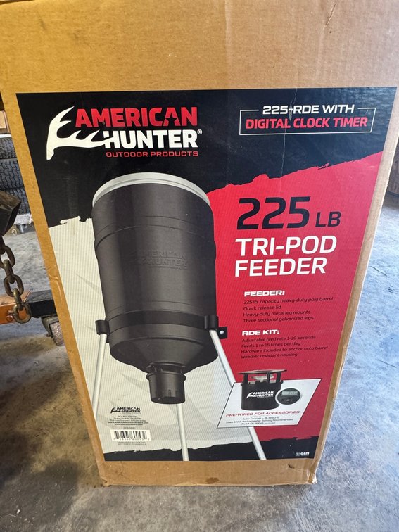 225 Pound Tripod Feeder