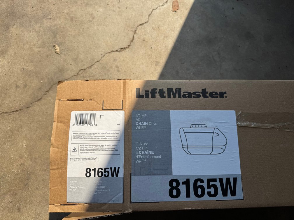 LiftMaster 8165W chain-drive opener