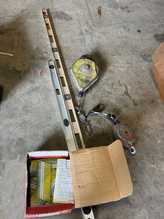 Self-retracting lanyard