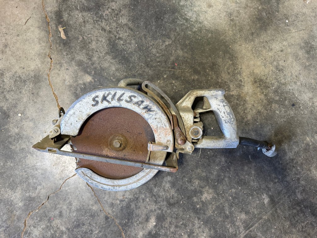 Worm Drive Saw