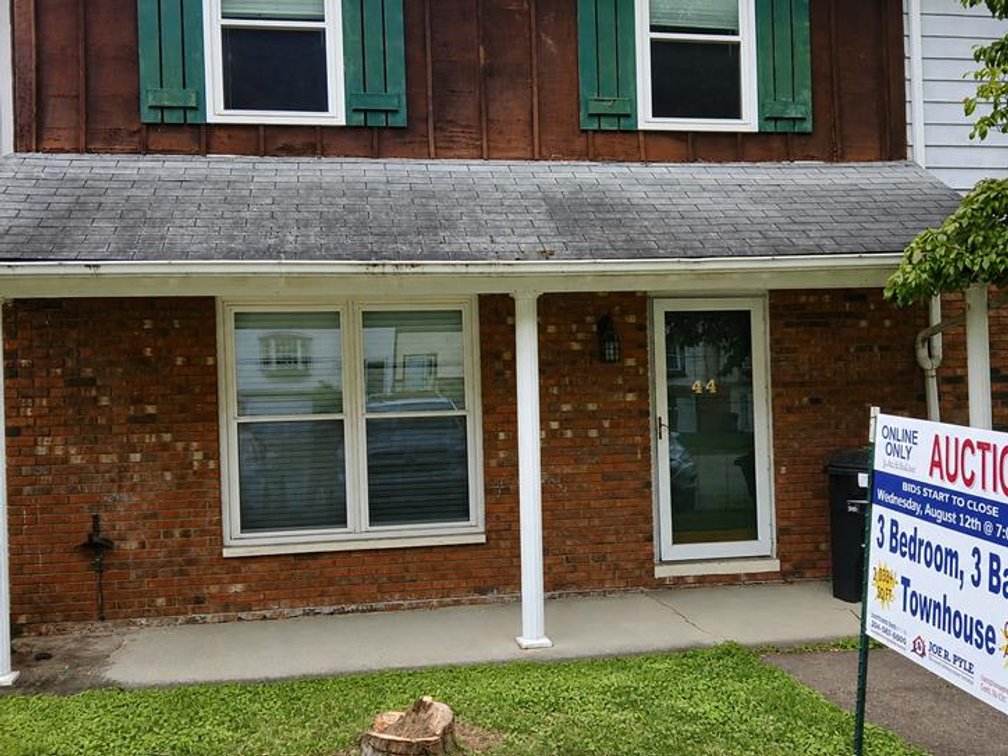 Image for 3 Bedroom Townhome in St. Albans with River Views