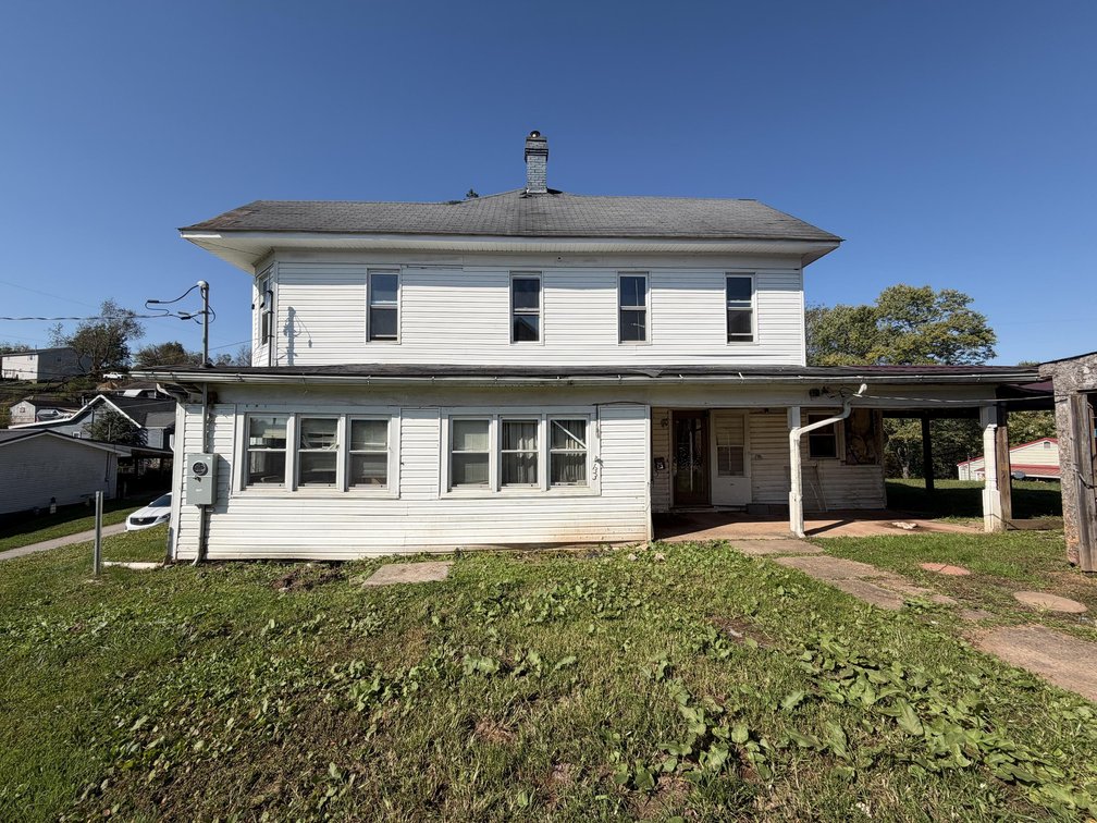 Image for 3 Bedroom with Apartment in Spencer Selling to the Highest Bidder