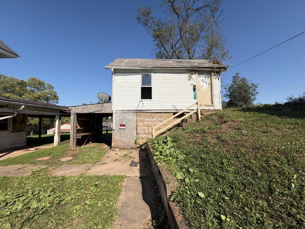 Image for 3 Bedroom with Apartment in Spencer Selling to the Highest Bidder