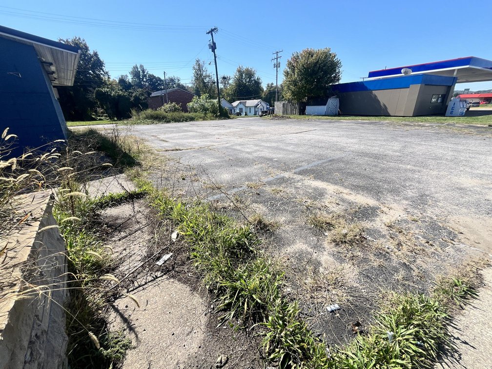 Image for Commercial Building with Apartment on MacCorkle Avenue in South Charleston