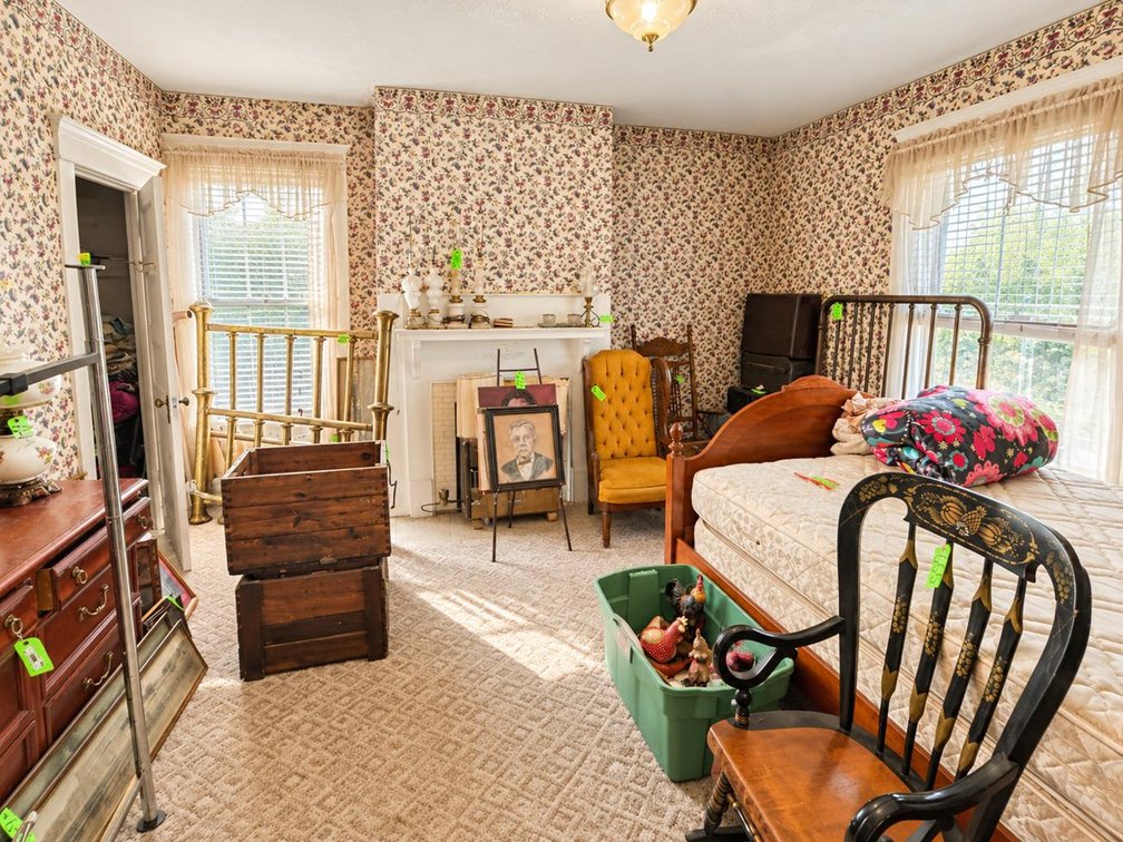 Image for Classic 3 Bedroom with a Detached Carriage House in Clarksburg
