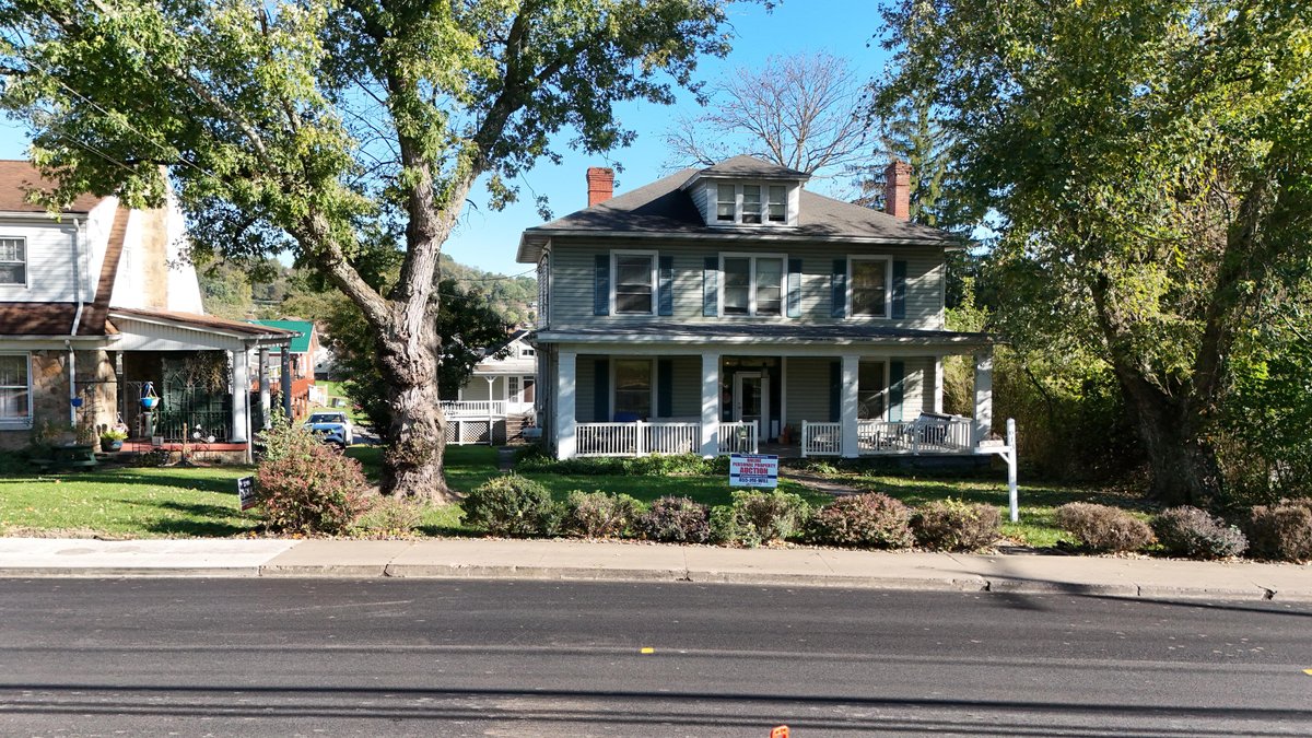 Image for Classic 3 Bedroom with a Detached Carriage House in Clarksburg