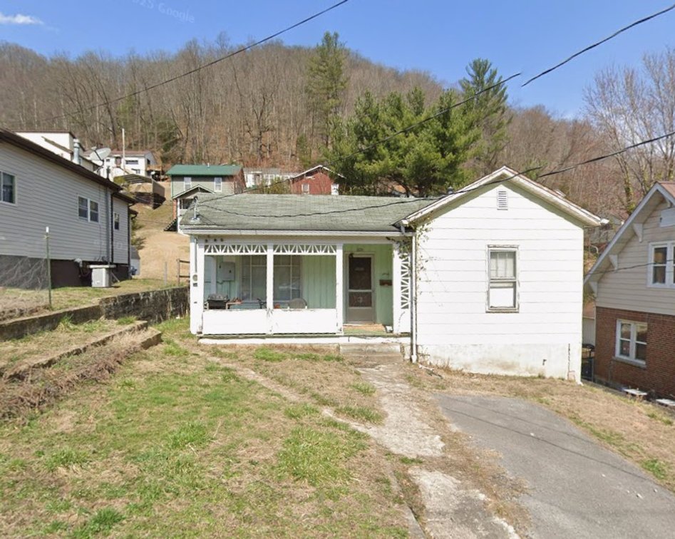 Subject Six: 517 W Highland Avenue- Mullens, WV 25882