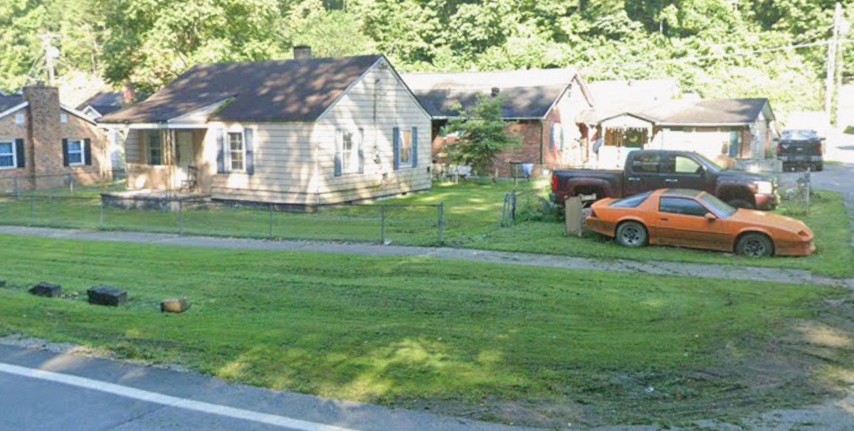 Subject Ten: 17 76th Street- Oceana, WV 24870