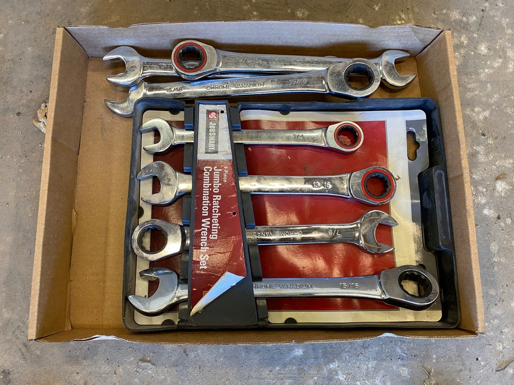 Job Smart 4 piece jumbo ratcheting combination wrench set-sizes 3/4" up to 15/16"