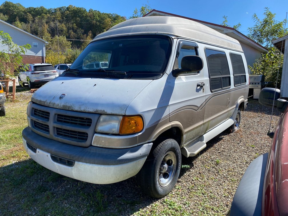 1999 Dodge van, Primetime edition