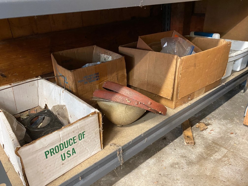 Lot of take off parts from a Ford Model T