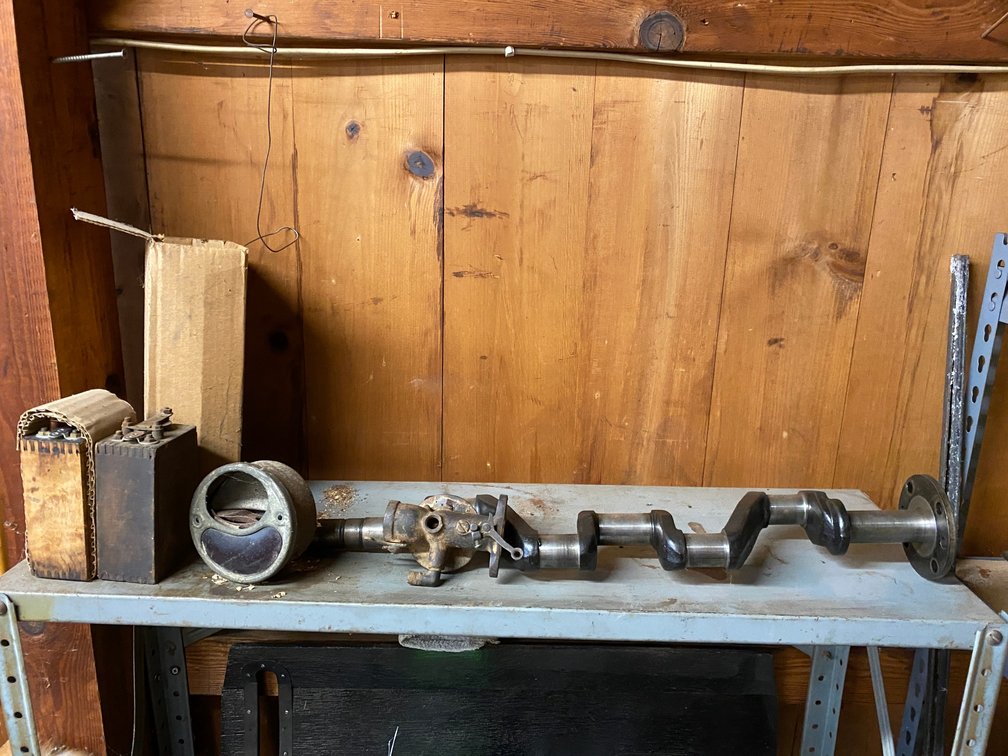 Crank shaft, carburetor parts, light, 2 coils for a 1924 Ford Model T