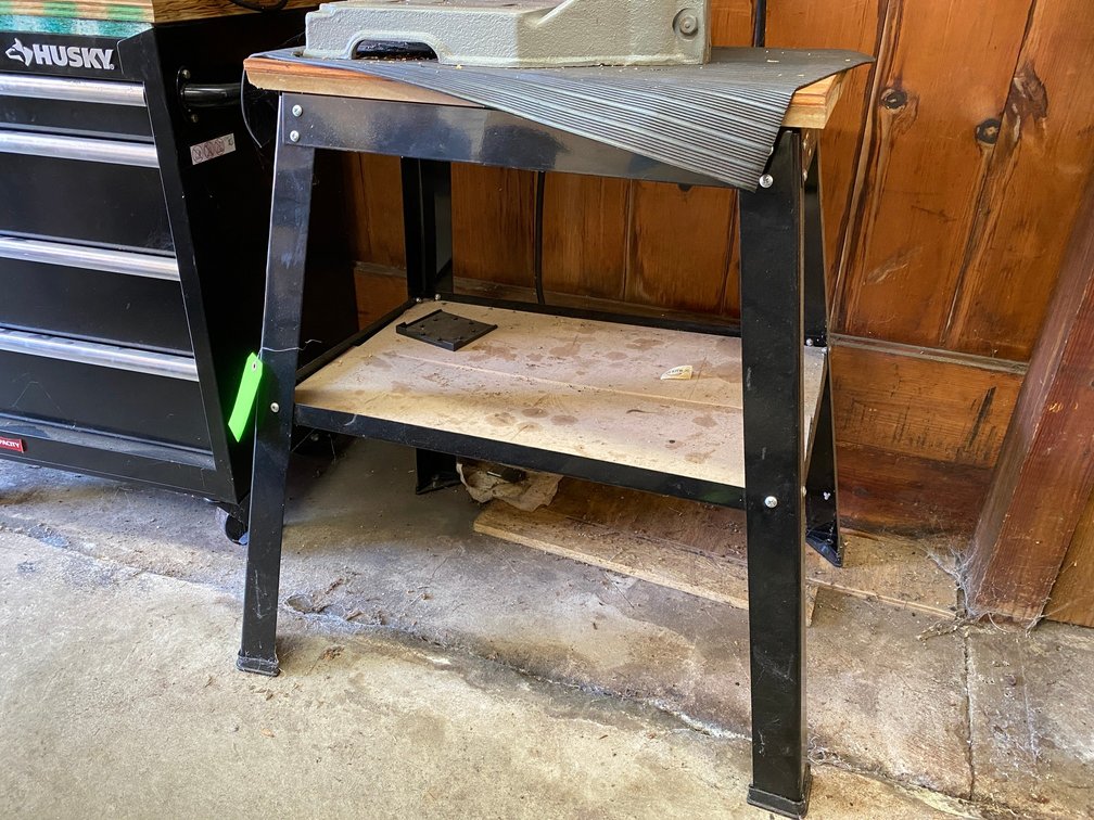 Metal machine base or workbench