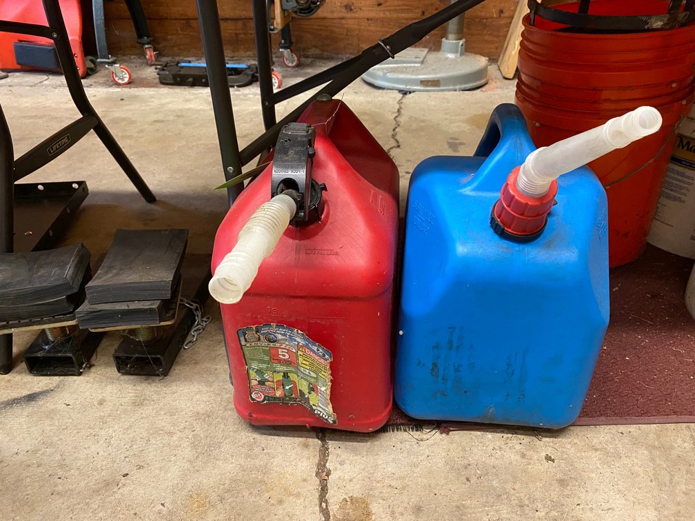 2 Fuel cans