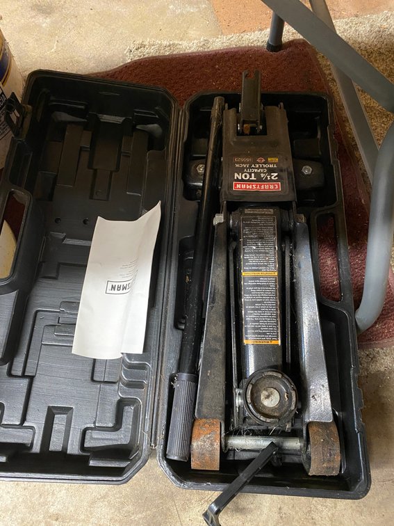 Craftsman 2 1/4 ton floor jack with case