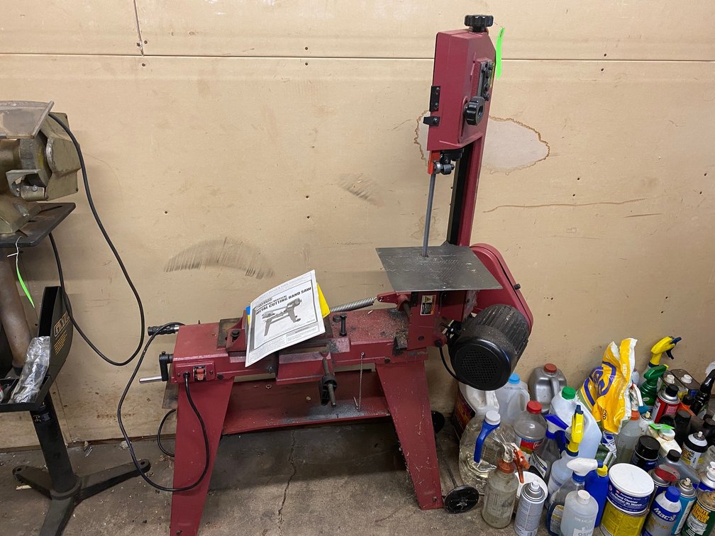 Horizontal/vertical metal cutting band saw with owner's manual