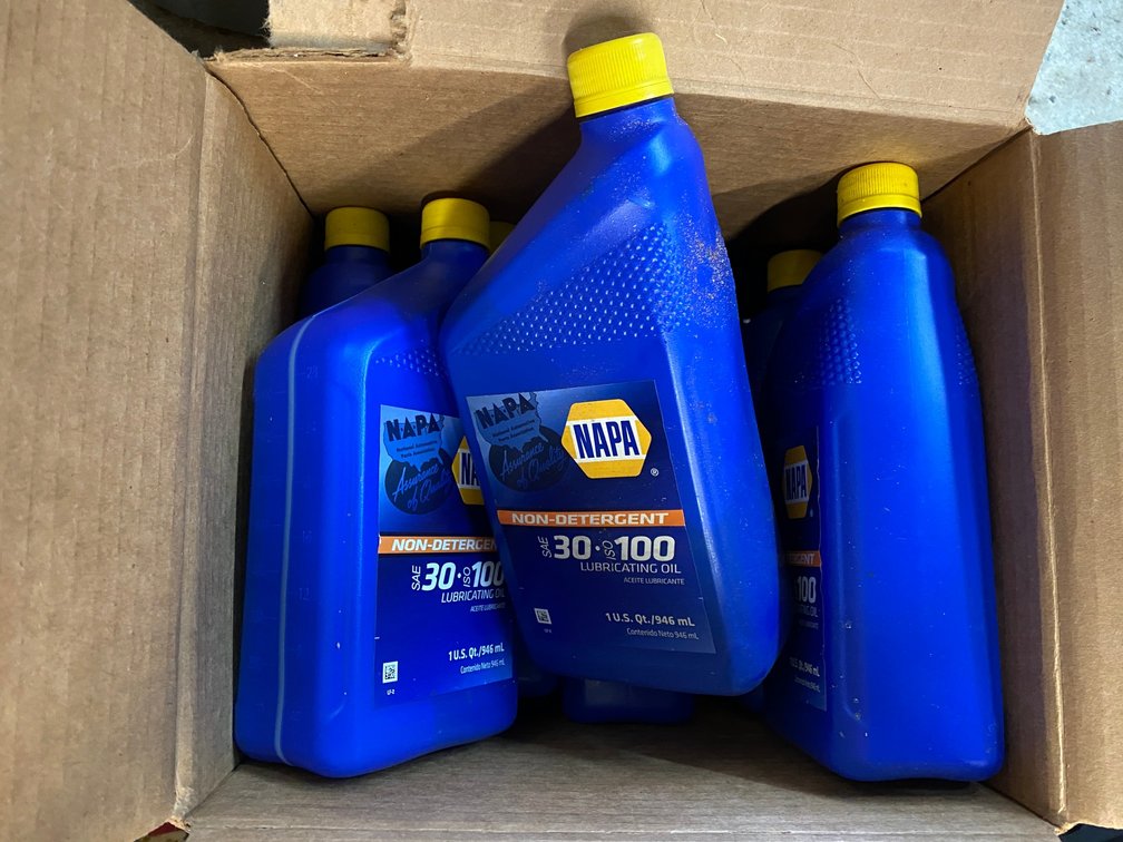 Case of Napa SAE-30 ISO 100 lubricating oil-11 quarts