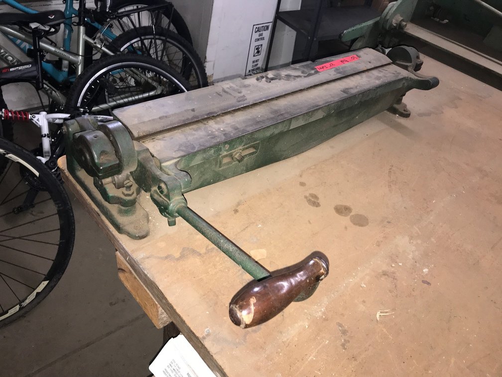 Metal bend with a 30" bed-37" long
