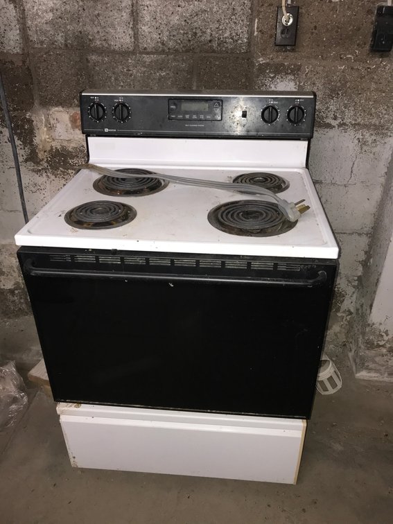 Maytag electric range