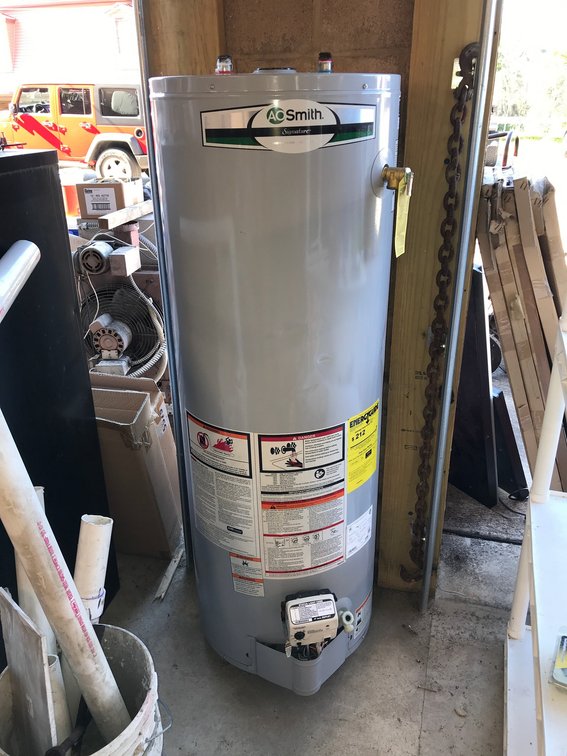 AO Smith 40 gallon natural gas hot water heater