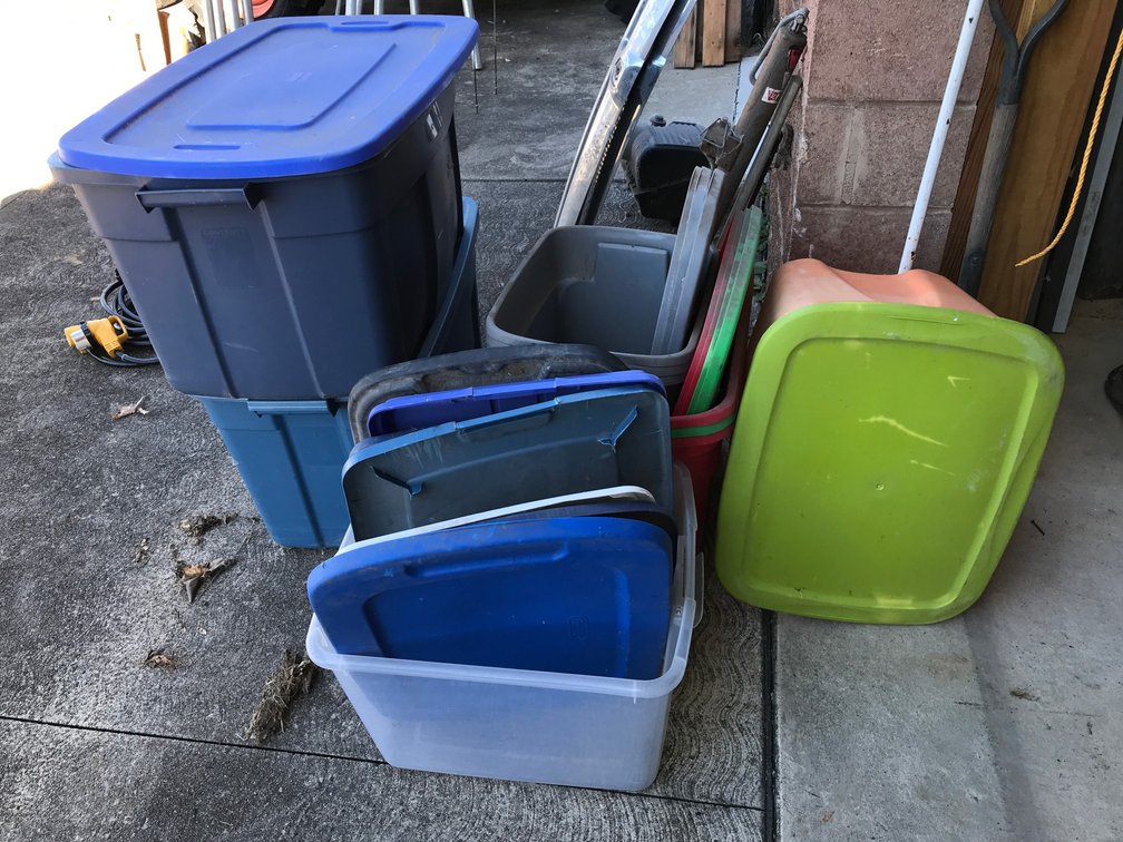 Group of totes and lids