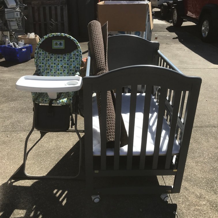 Crib on wheels, 4x4 area rug, high chair